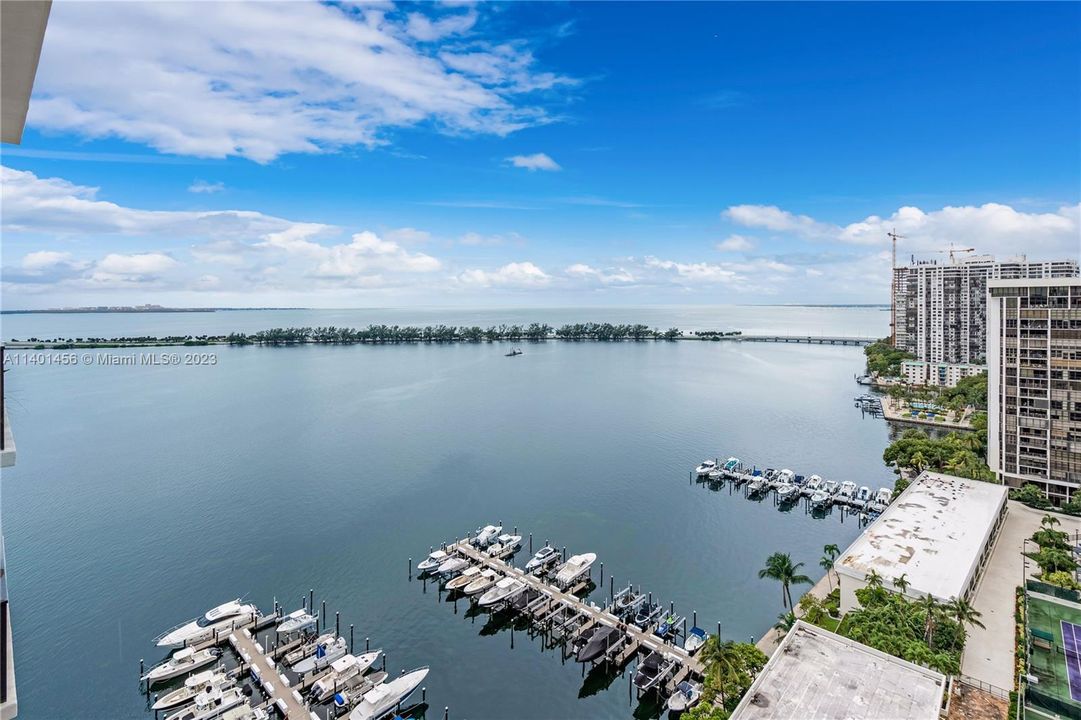 Recently Sold: $1,450,000 (3 beds, 3 baths, 2721 Square Feet)