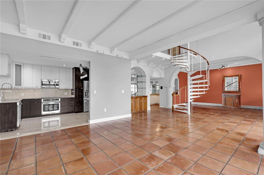 Recently Sold: $1,450,000 (3 beds, 3 baths, 2721 Square Feet)