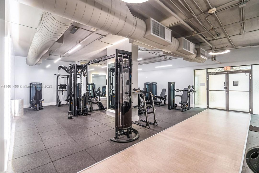 Recently Sold: $1,450,000 (3 beds, 3 baths, 2721 Square Feet)