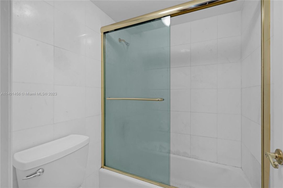 Recently Sold: $1,450,000 (3 beds, 3 baths, 2721 Square Feet)