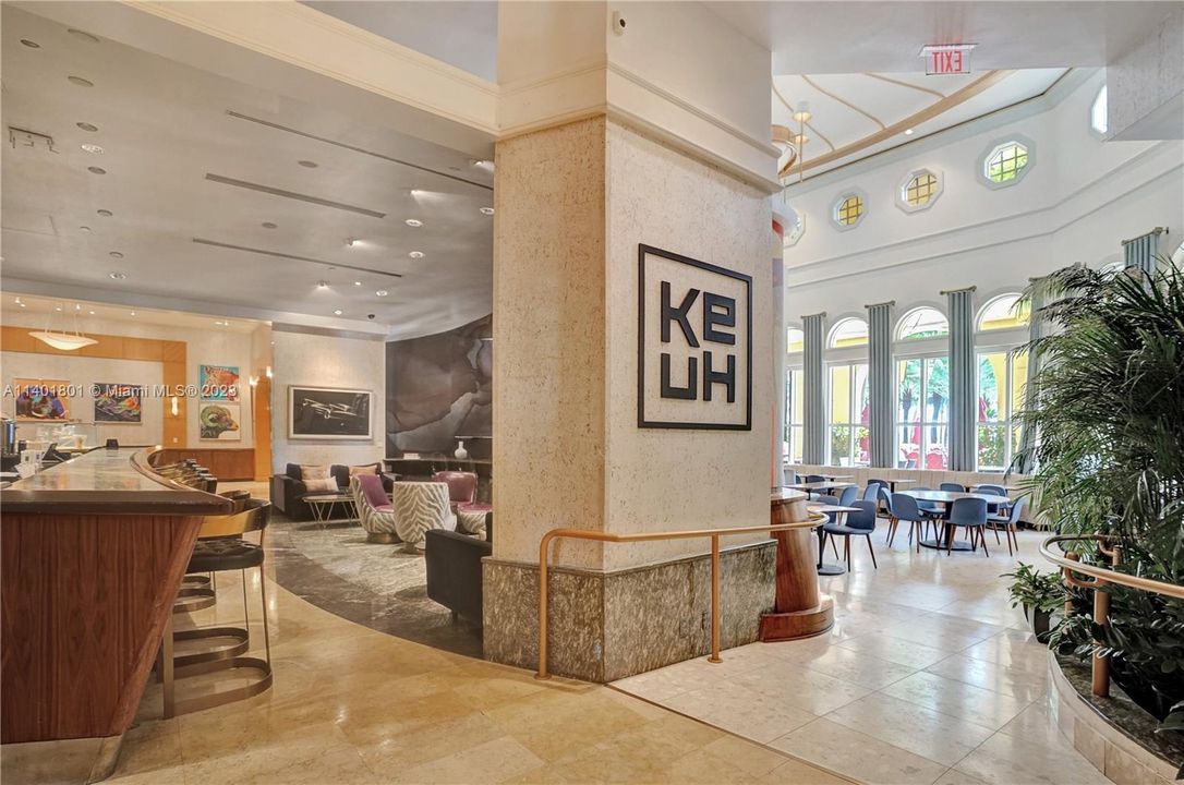 Recently Sold: $3,500,000 (3 beds, 4 baths, 2736 Square Feet)