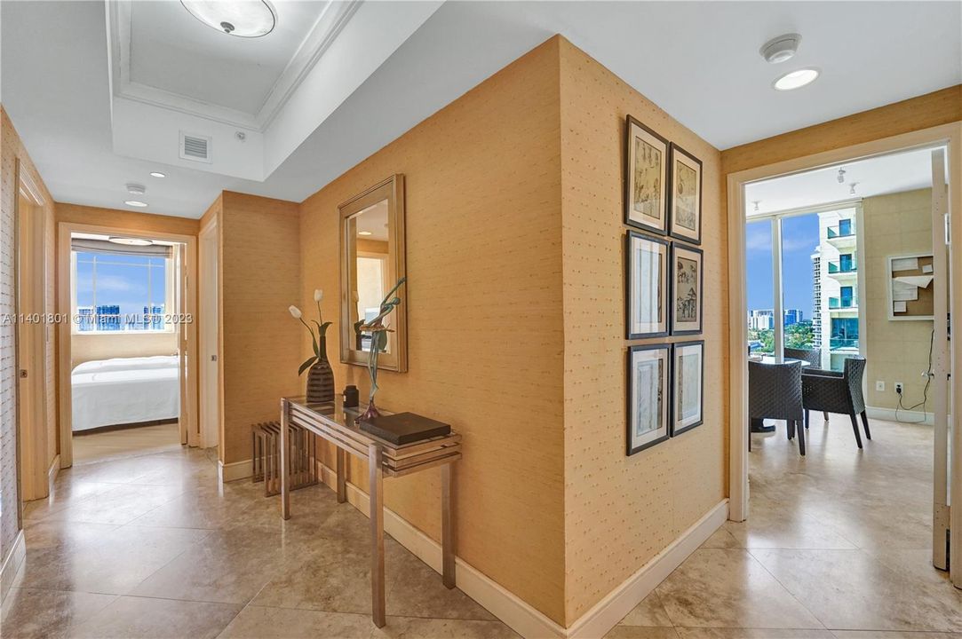 Recently Sold: $3,500,000 (3 beds, 4 baths, 2736 Square Feet)