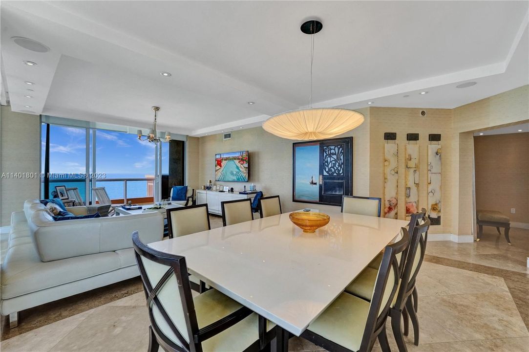 Recently Sold: $3,500,000 (3 beds, 4 baths, 2736 Square Feet)