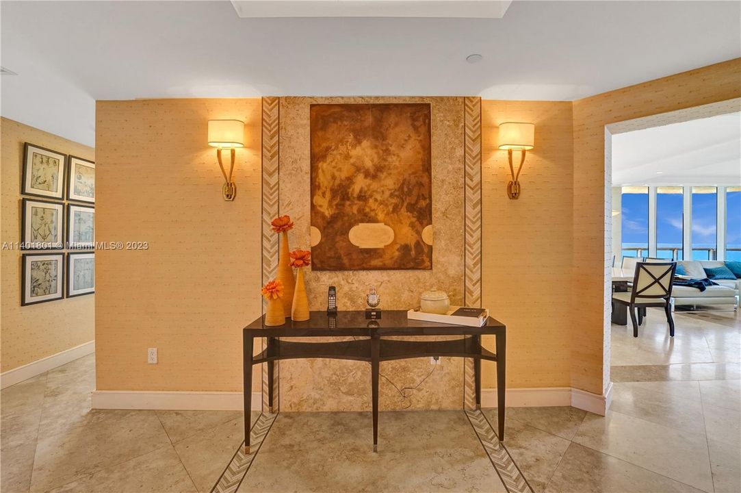 Recently Sold: $3,500,000 (3 beds, 4 baths, 2736 Square Feet)