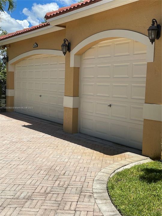 Recently Sold: $1,499,000 (5 beds, 3 baths, 3840 Square Feet)