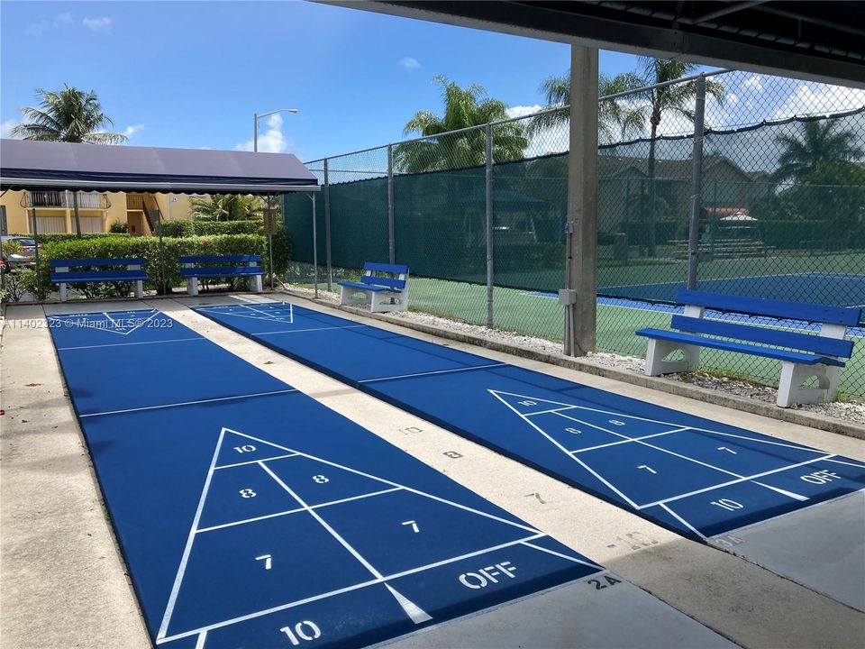 最近售出: $214,900 (2 贝兹, 2 浴室, 850 平方英尺)