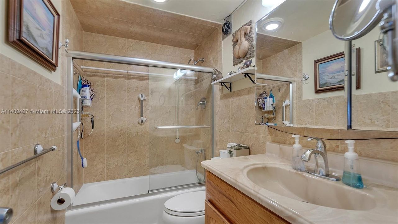 Vendido Recientemente: $272,000 (1 camas, 1 baños, 705 Pies cuadrados)