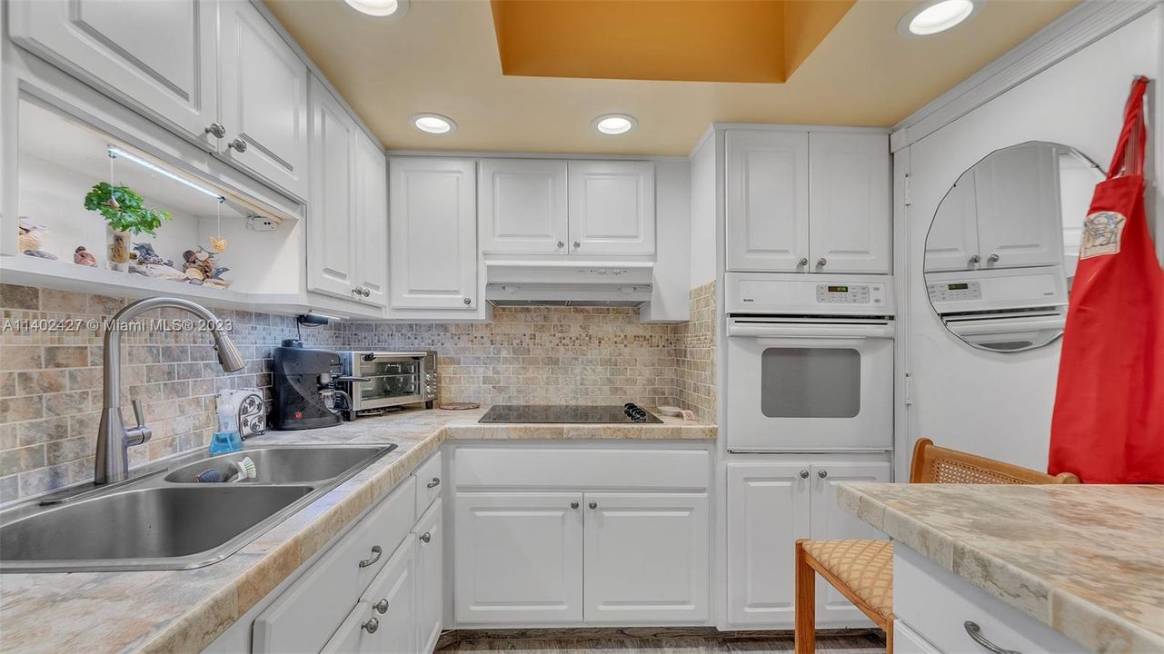 Vendido Recientemente: $272,000 (1 camas, 1 baños, 705 Pies cuadrados)