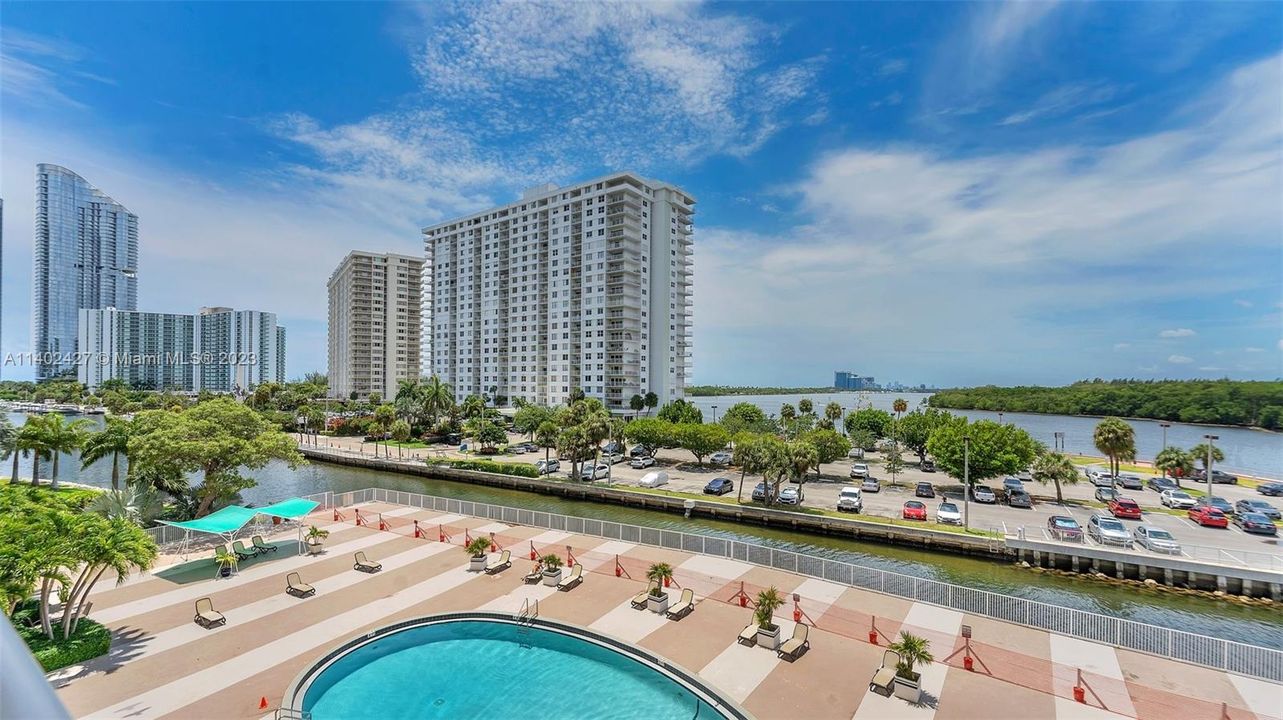 Vendido Recientemente: $272,000 (1 camas, 1 baños, 705 Pies cuadrados)