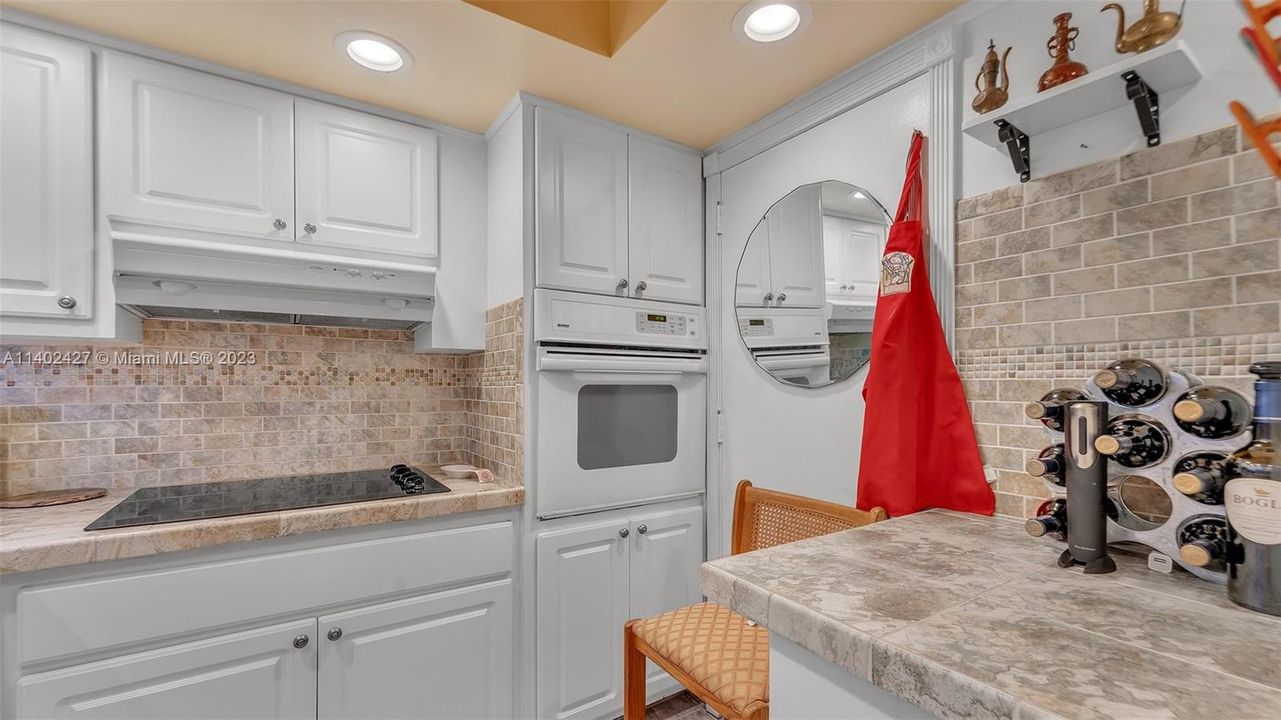 Vendido Recientemente: $272,000 (1 camas, 1 baños, 705 Pies cuadrados)