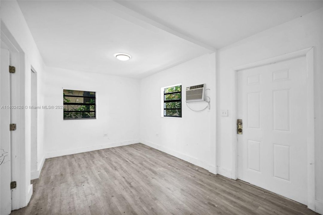 Недавно продано: $675,000 (0 спален, 0 ванн, 1518 Квадратных фут)