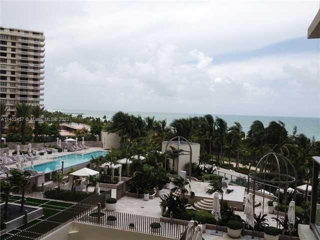 Recently Sold: $4,400,000 (2 beds, 2 baths, 1685 Square Feet)