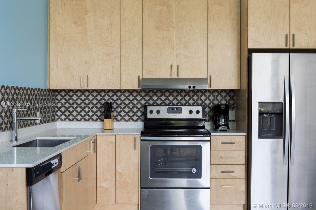 Recently Rented: $2,700 (2 beds, 2 baths, 1130 Square Feet)