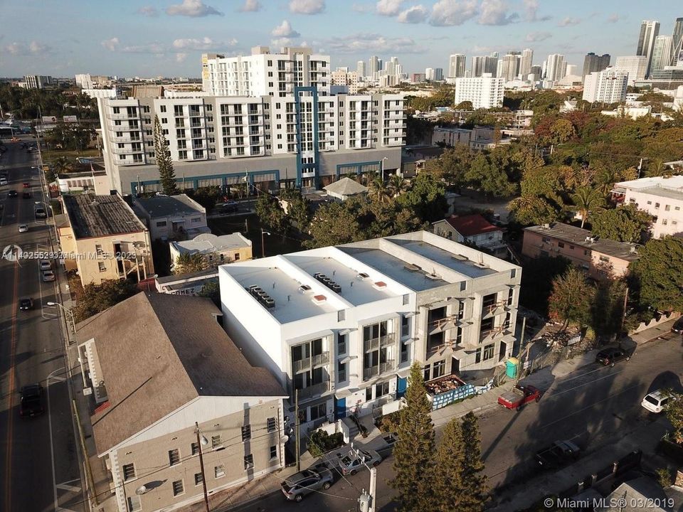 Recently Rented: $2,700 (2 beds, 2 baths, 1130 Square Feet)