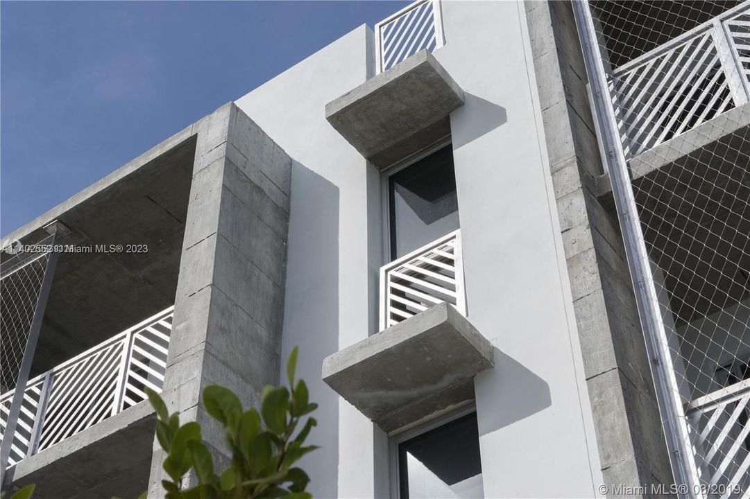 Recently Rented: $2,700 (2 beds, 2 baths, 1130 Square Feet)