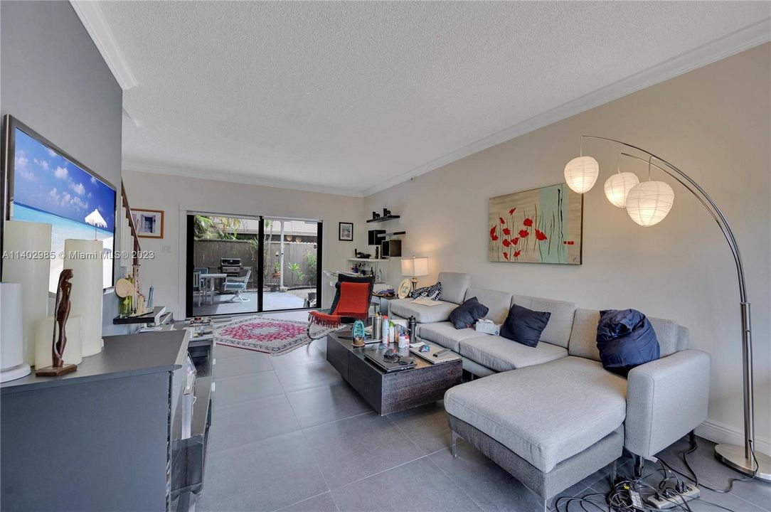 Vendido Recientemente: $550,000 (2 camas, 2 baños, 1578 Pies cuadrados)