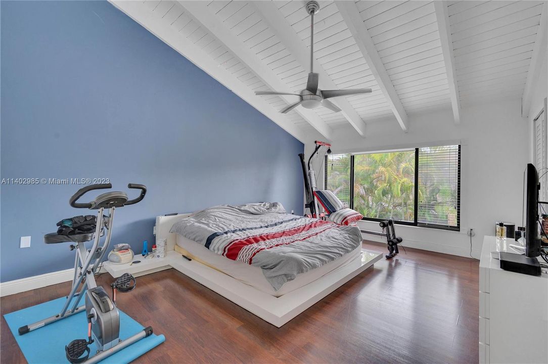 Vendido Recientemente: $550,000 (2 camas, 2 baños, 1578 Pies cuadrados)