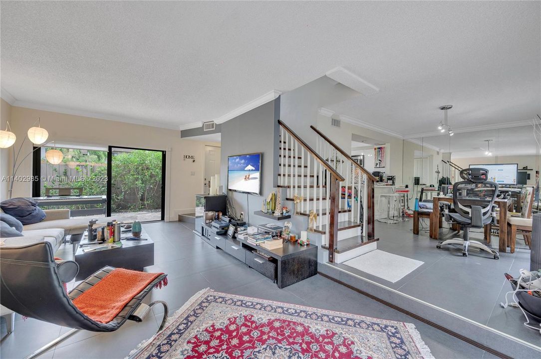 Vendido Recientemente: $550,000 (2 camas, 2 baños, 1578 Pies cuadrados)