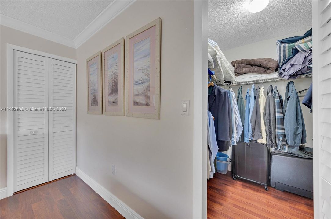 Vendido Recientemente: $550,000 (2 camas, 2 baños, 1578 Pies cuadrados)