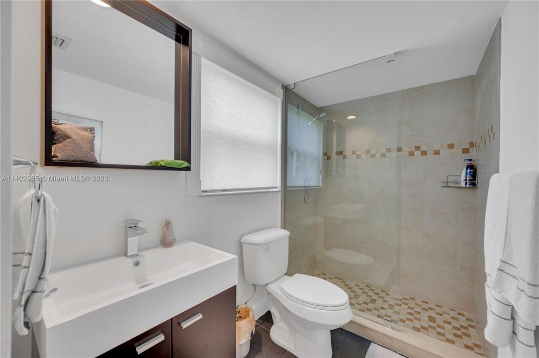 Vendido Recientemente: $550,000 (2 camas, 2 baños, 1578 Pies cuadrados)