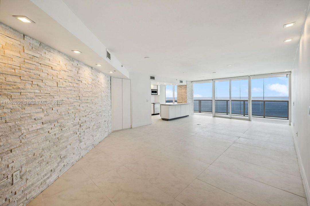 Vendido Recientemente: $1,499,000 (2 camas, 2 baños, 1400 Pies cuadrados)