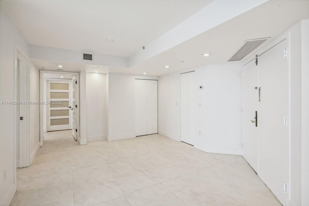 Vendido Recientemente: $1,499,000 (2 camas, 2 baños, 1400 Pies cuadrados)