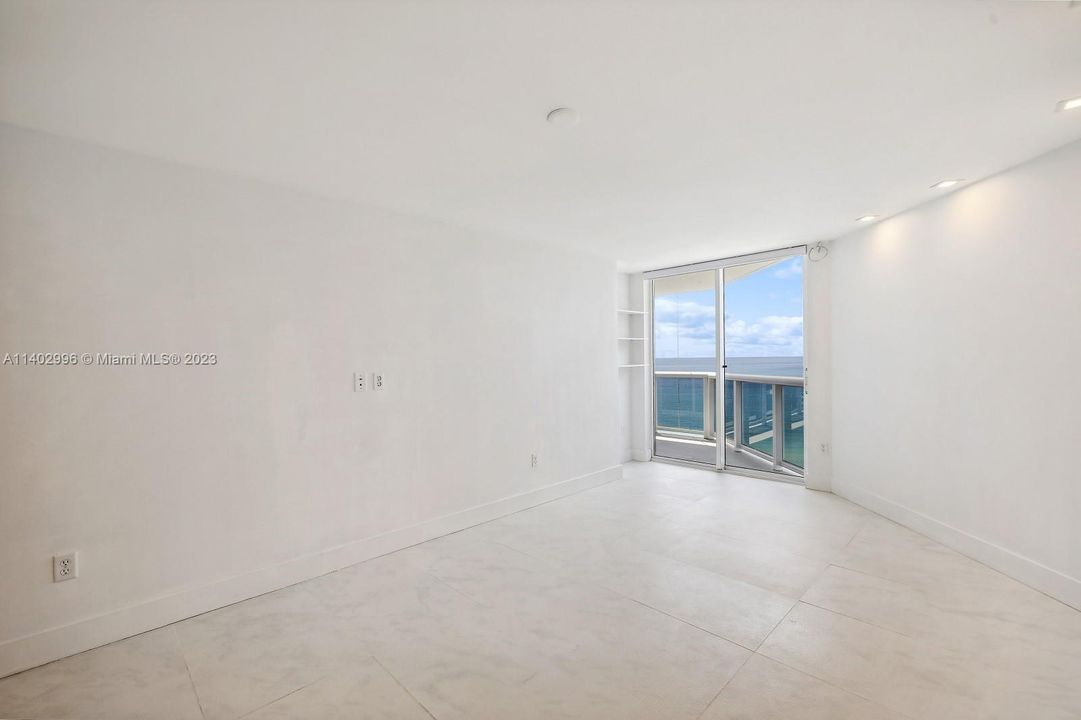 Vendido Recientemente: $1,499,000 (2 camas, 2 baños, 1400 Pies cuadrados)