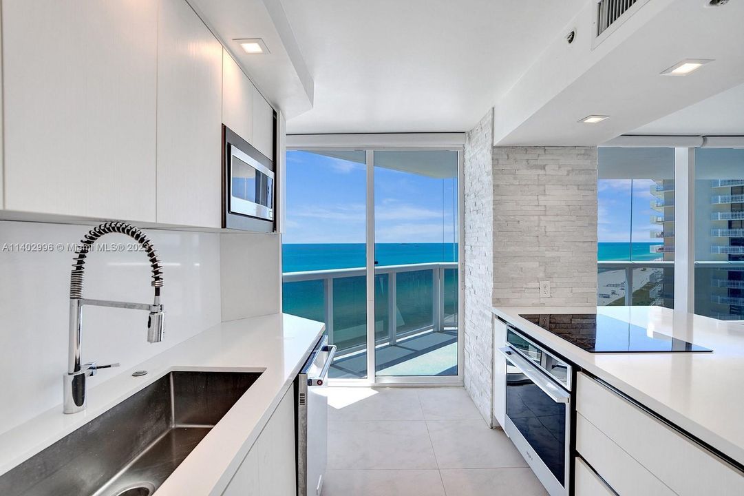 Vendido Recientemente: $1,499,000 (2 camas, 2 baños, 1400 Pies cuadrados)