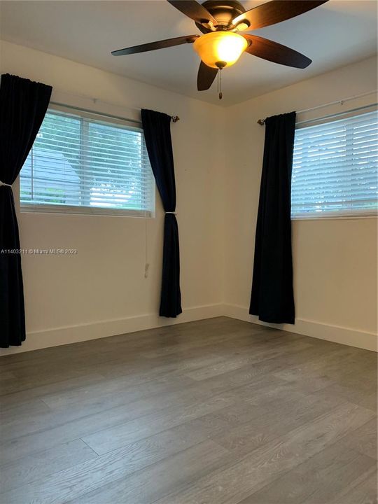 Recently Rented: $3,350 (3 beds, 2 baths, 1378 Square Feet)