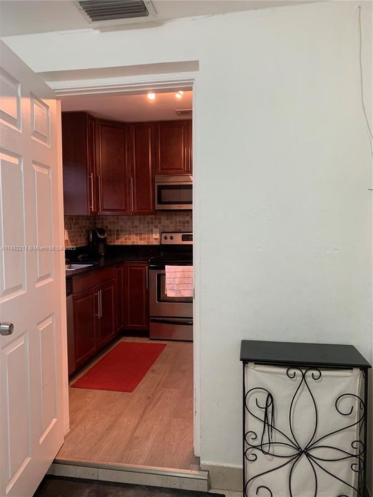 Recently Rented: $3,350 (3 beds, 2 baths, 1378 Square Feet)