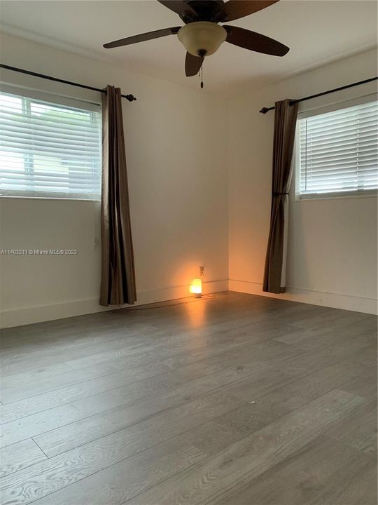 Recently Rented: $3,350 (3 beds, 2 baths, 1378 Square Feet)