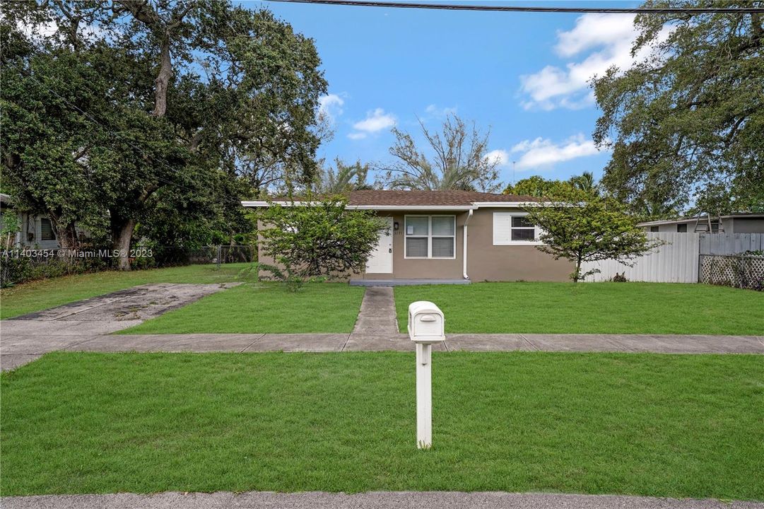 Recently Sold: $409,900 (3 beds, 1 baths, 1133 Square Feet)
