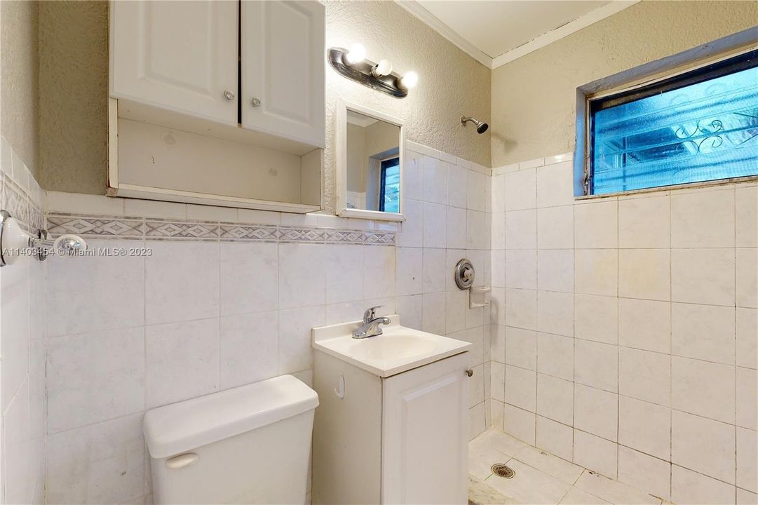 Recently Sold: $409,900 (3 beds, 1 baths, 1133 Square Feet)