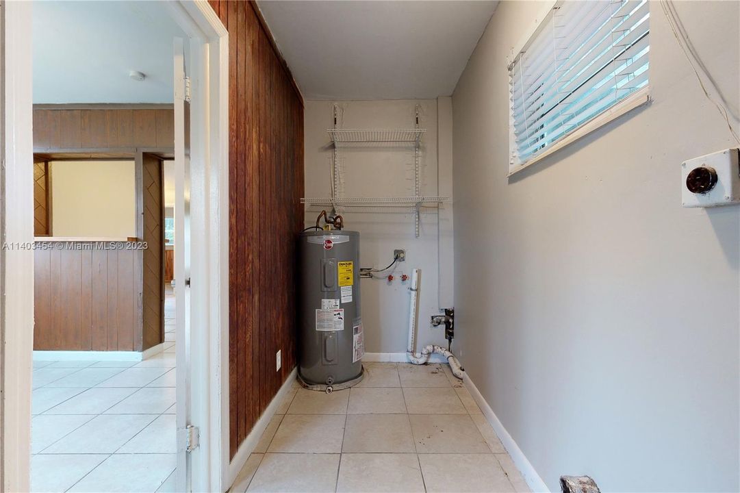 Recently Sold: $409,900 (3 beds, 1 baths, 1133 Square Feet)