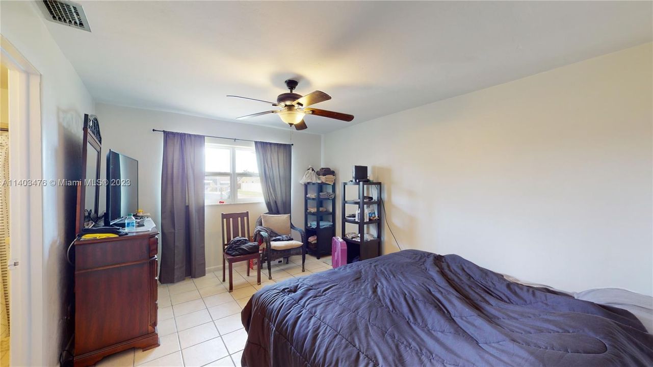 Recently Sold: $669,900 (0 beds, 0 baths, 2012 Square Feet)