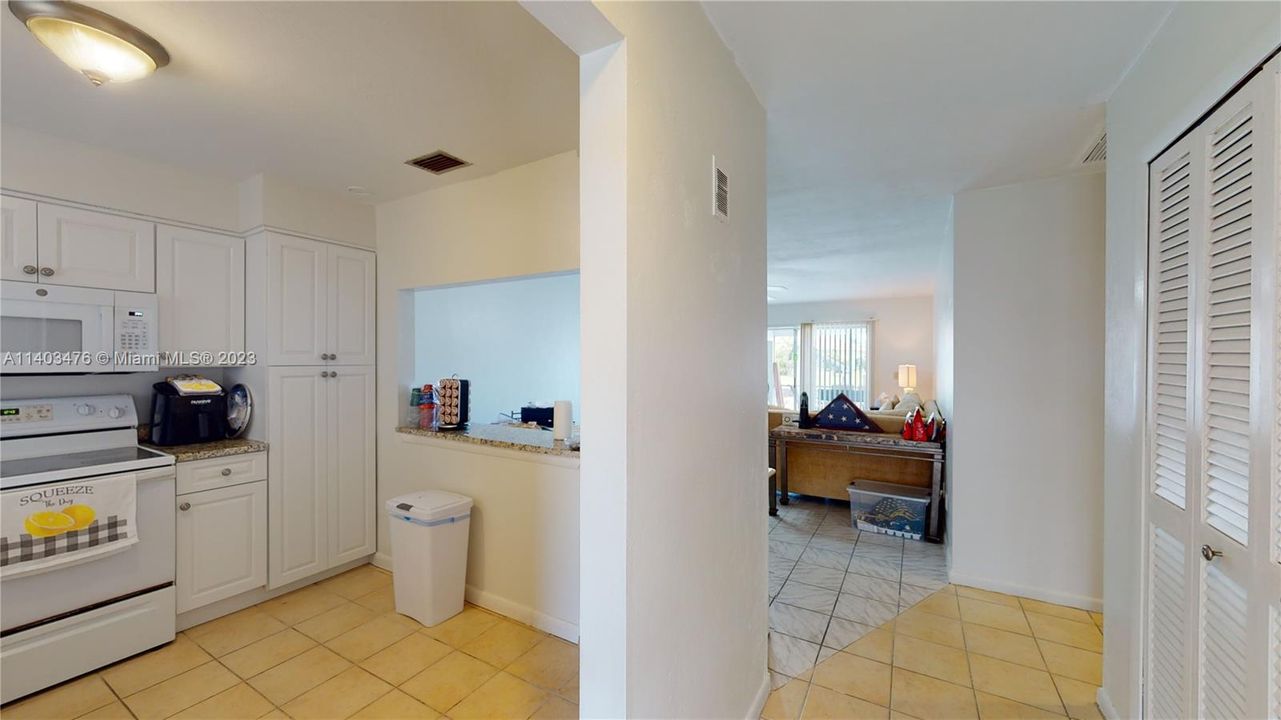 Recently Sold: $669,900 (0 beds, 0 baths, 2012 Square Feet)