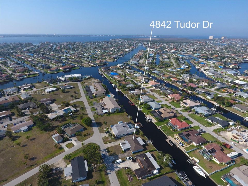 Recently Sold: $669,900 (0 beds, 0 baths, 2012 Square Feet)