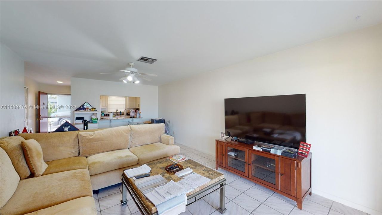 Recently Sold: $669,900 (0 beds, 0 baths, 2012 Square Feet)