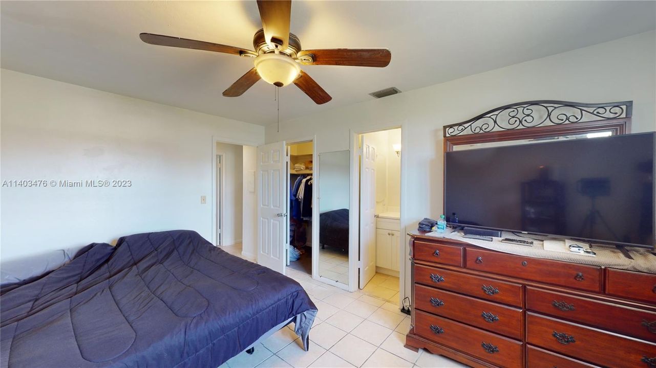 Recently Sold: $669,900 (0 beds, 0 baths, 2012 Square Feet)