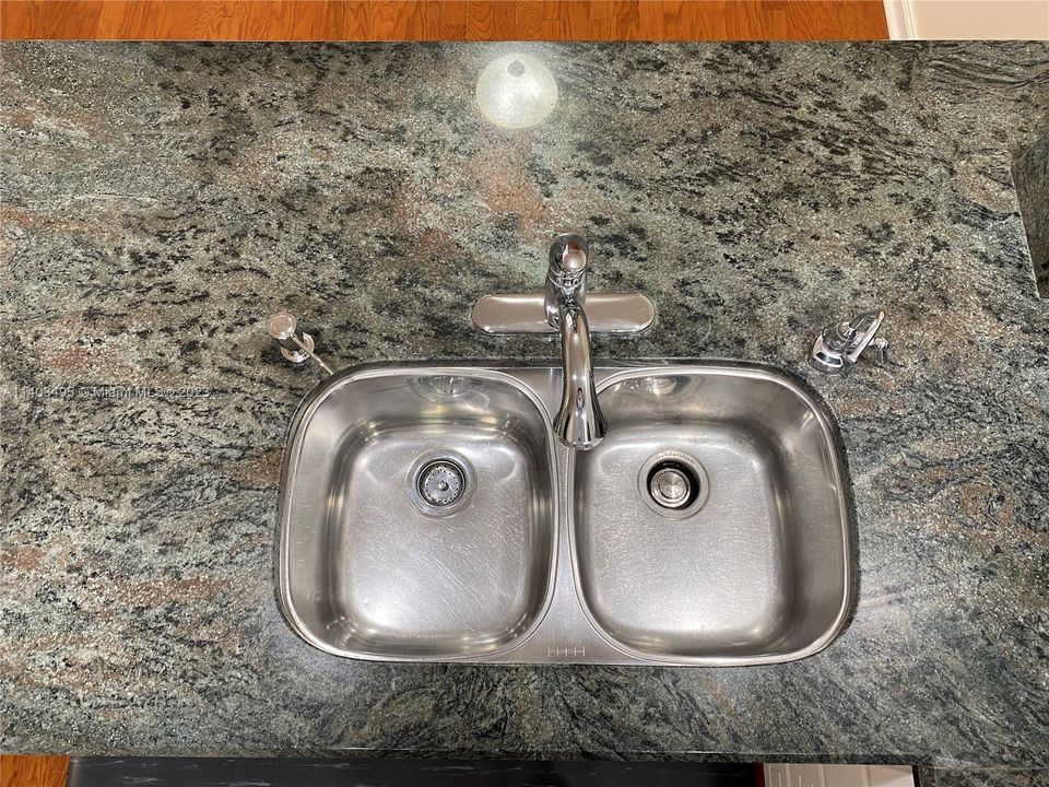 Beautiful garnet counter tops