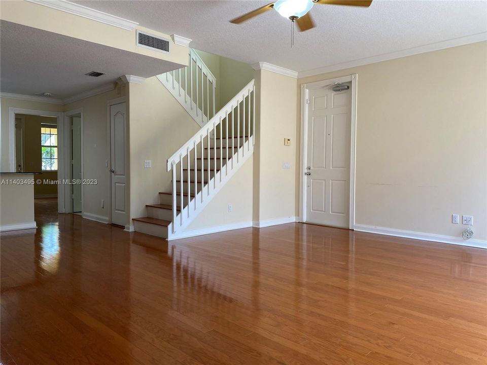 Recently Sold: $679,900 (3 beds, 3 baths, 1830 Square Feet)