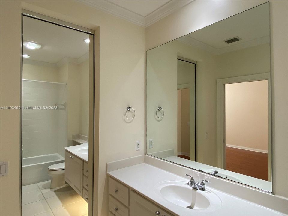 Recently Sold: $679,900 (3 beds, 3 baths, 1830 Square Feet)