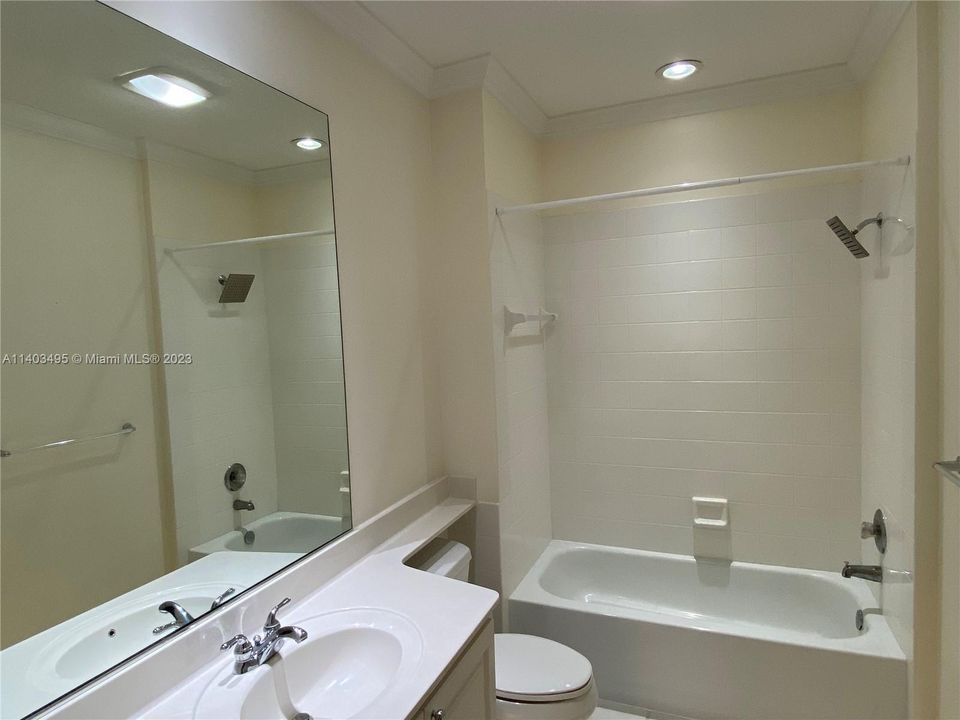 Recently Sold: $679,900 (3 beds, 3 baths, 1830 Square Feet)