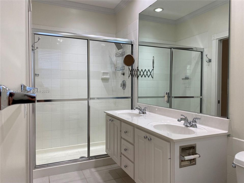 Recently Sold: $679,900 (3 beds, 3 baths, 1830 Square Feet)