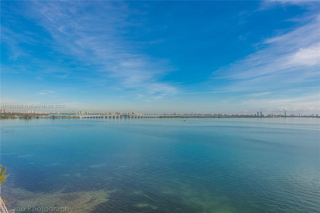 Recently Sold: $579,000 (1 beds, 2 baths, 950 Square Feet)