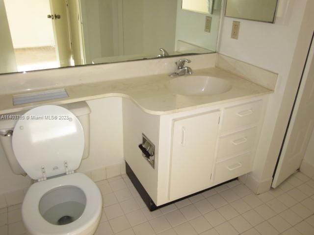 Recientemente alquilado: $2,300 (2 camas, 2 baños, 1224 Pies cuadrados)