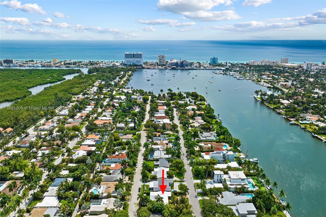 Recently Sold: $1,250,000 (4 beds, 2 baths, 2244 Square Feet)