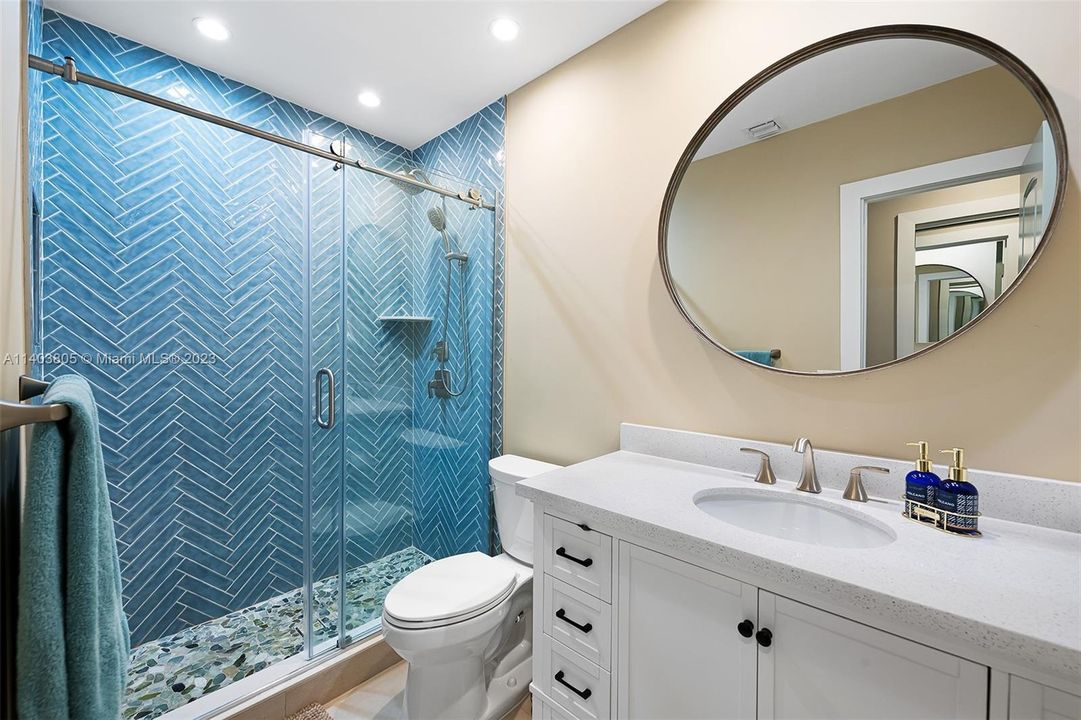 Recently Sold: $1,250,000 (4 beds, 2 baths, 2244 Square Feet)