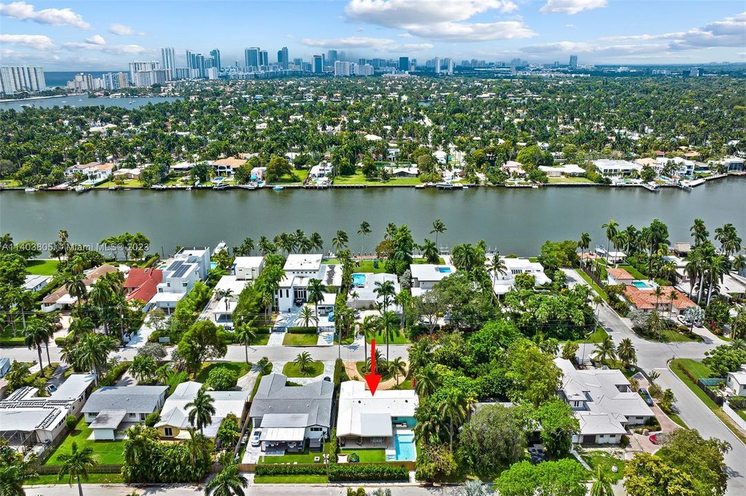 Recently Sold: $1,250,000 (4 beds, 2 baths, 2244 Square Feet)