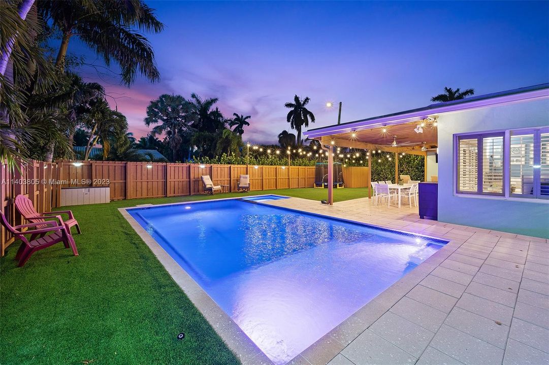 Recently Sold: $1,250,000 (4 beds, 2 baths, 2244 Square Feet)